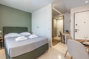 LA Constructions - Hotel PORTA NOVA (12)