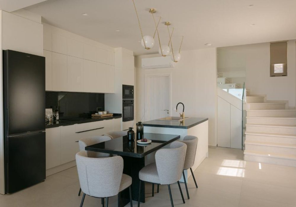 LA Constructions - Costel BeachFront Residence (7)